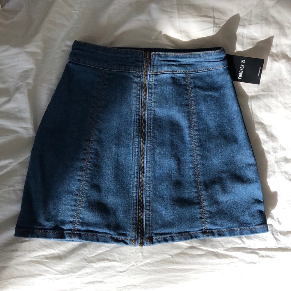 Forever 21 Zip-Up Denim Skirt